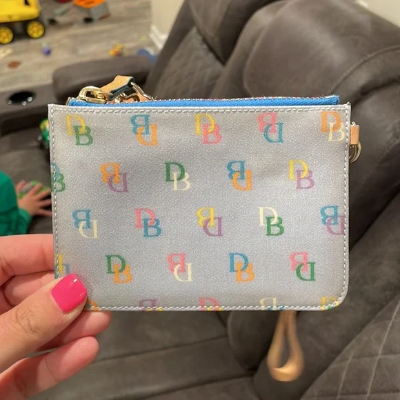 Dooney & Burke wristlet! Lightly used in great condition - Picture 2 of 3